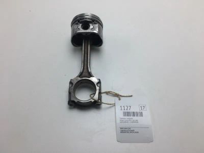 Лот: 20373923. Фото: 1. Поршень с шатуном Nissan Sunny... Двигатель и элементы двигателя