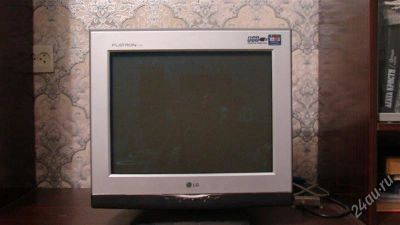 Лот: 2691632. Фото: 1. Монитор LG Flatron F720P. ЭЛТ-мониторы