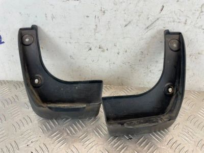 Лот: 24938825. Фото: 1. брызговики Hyundai Solaris RB. Двигатель и элементы двигателя