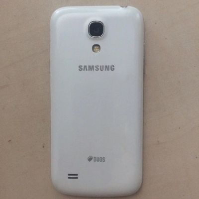 Лот: 9209032. Фото: 1. samsung galaxy s4 mini. Смартфоны