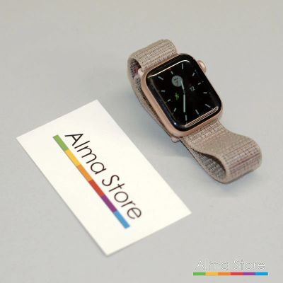 Лот: 19338634. Фото: 1. Apple Watch Series 6 | 40 мм mm... Смарт-часы, фитнес-браслеты, аксессуары
