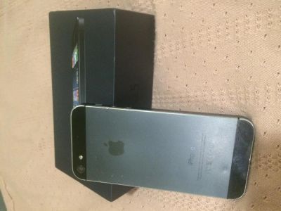 Лот: 6038333. Фото: 1. iPhone 5 64gb black. Смартфоны