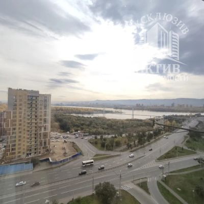 Лот: 20932794. Фото: 1. 2к квартира с видом на Енисей... Квартиры, студии