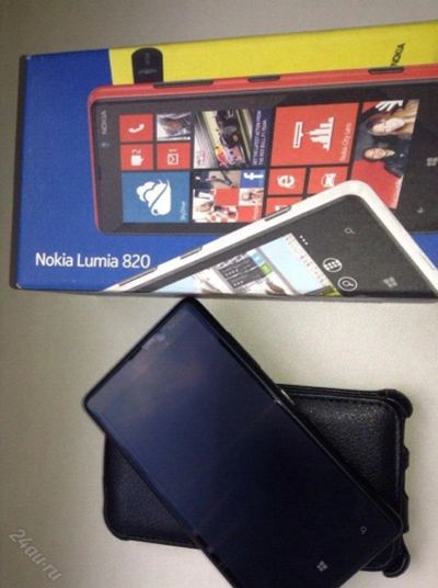 Лот: 3261693. Фото: 1. Nokia lumia 820 black. Новый!. Смартфоны
