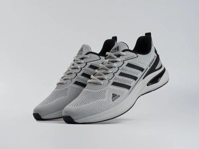 Лот: 25237003. Фото: 1. Кроссовки Adidas. Кеды, кроссовки, слипоны
