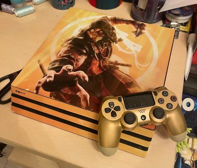 Лот: 19950829. Фото: 1. Ps4 pro. Игровые приставки, консоли