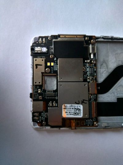 Лот: 11103578. Фото: 1. Системная плата Wileyfox Swift... Микросхемы и платы