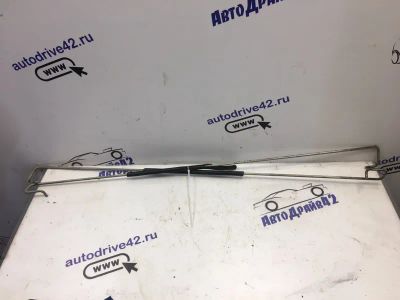 Лот: 21715871. Фото: 1. торсионы багажника Kia Rio DC. Двигатель и элементы двигателя