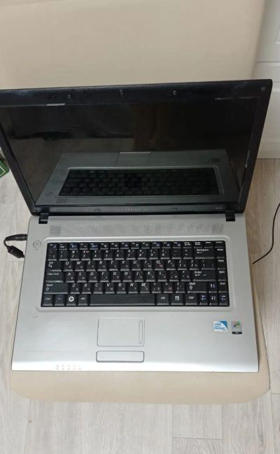 Лот: 25078943. Фото: 1. Ноутбук samsung R519. Ноутбуки