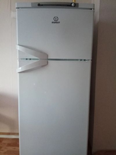 Лот: 14525111. Фото: 1. Холодильник indesit st145.028... Холодильники, морозильные камеры