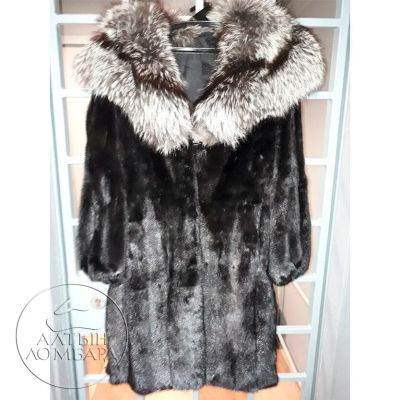 Лот: 10884716. Фото: 1. Продам норковую шубу с капюшоном... Верхняя одежда