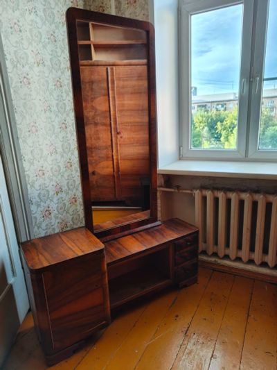 Лот: 23515100. Фото: 1. Тумба с зеркалом. Тумбы
