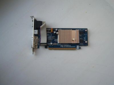 Лот: 3661625. Фото: 1. видеокарта Gigabite Gv-Rx30hm256dp. Видеокарты
