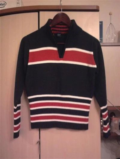 Лот: 623359. Фото: 1. свитер р.42-44. Свитеры, толстовки, худи