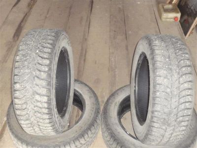 Лот: 1213129. Фото: 1. шины Bridgestone r15 шипы. Шины