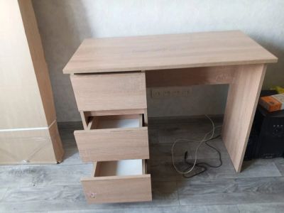 Лот: 22824166. Фото: 1. Стол. Компьютерные и письменные столы