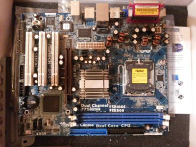 Лот: 6098085. Фото: 1. Материнская плата ASRock 775i65G. Материнские платы