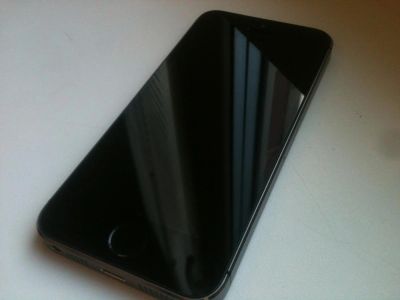 Лот: 5056254. Фото: 1. iphone 5s 32gb space gray. Смартфоны
