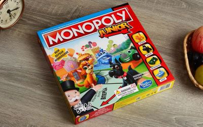 Лот: 12719932. Фото: 1. Hasbro: Моя первая монополия... Настольные игры, карты