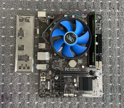 Лот: 25049631. Фото: 1. Сборка Gigabyte H81M-S1/Celeron... Комплекты запчастей