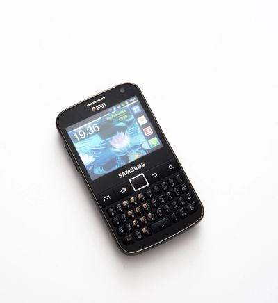 Лот: 11506487. Фото: 1. Samsung GT-B5512. Смартфоны