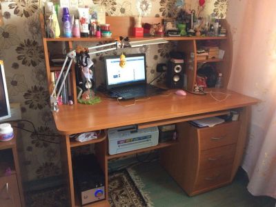 Лот: 9882129. Фото: 1. Компьютерный стол. Компьютерные и письменные столы