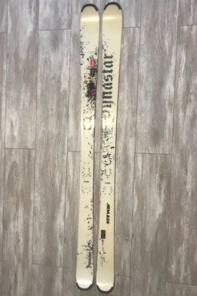Лот: 19434795. Фото: 1. Горные лыжи Dynastar Trouble Marker... Лыжи