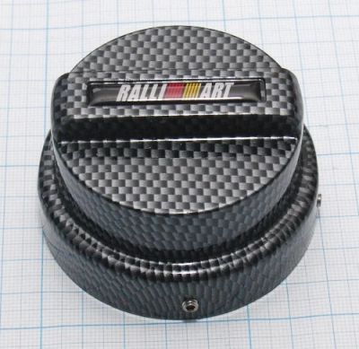 Лот: 4364004. Фото: 1. Накладка на пробку бензобака RalliArt... Детали тюнинга