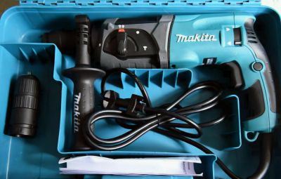 Лот: 25204024. Фото: 1. Перфоратор makita 2470. Электроинструмент