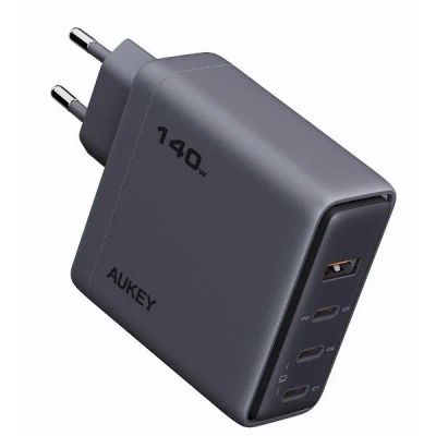 Лот: 25107681. Фото: 1. Сетевое зарядное устройство Aukey... Зарядные устройства, блоки питания, адаптеры сетевые для смартфонов