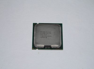 Лот: 7433917. Фото: 1. Intel Celeron Dual-Core E1400... Процессоры