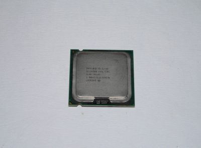 Лот: 7433917. Фото: 1. Intel Celeron Dual-Core E1400... Процессоры