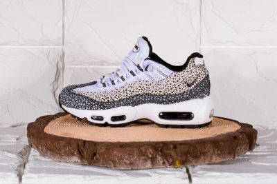 Лот: 10826943. Фото: 1. Кроссовки женские Nike Air Max... Кеды, кроссовки, слипоны