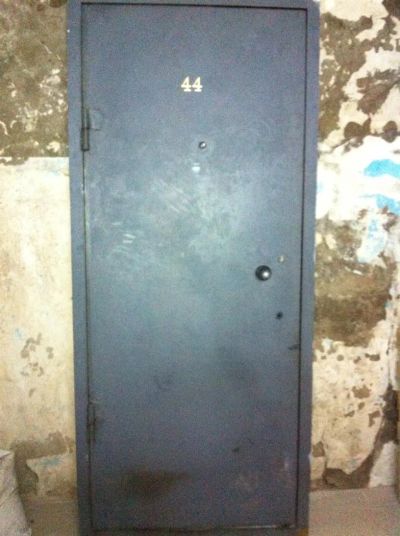 Лот: 3642163. Фото: 1. входная дверка б/у 3мм сталь. Двери входные