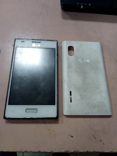 Лот: 11662628. Фото: 1. LG E612. Смартфоны