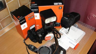 Лот: 4526802. Фото: 1. Sony A580 + Sony F43 (только авто... Цифровые зеркальные