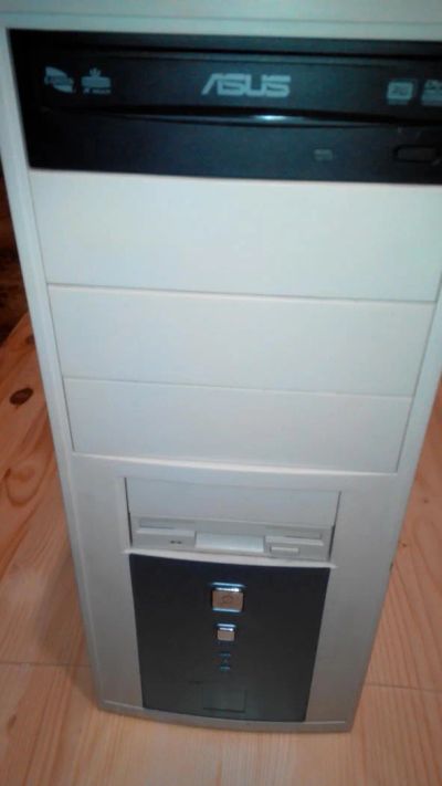 Лот: 8509488. Фото: 1. Продаётся системный блок Core2... Компьютеры в сборе