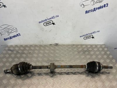 Лот: 21702741. Фото: 1. привод Toyota Corolla ZZE121L. Двигатель и элементы двигателя