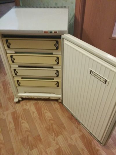 Лот: 12196270. Фото: 1. Морозильная камера Бирюса 14. Холодильники, морозильные камеры