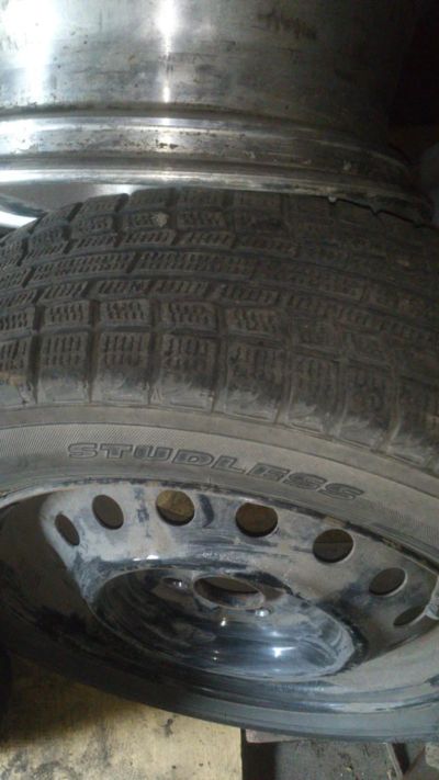 Лот: 11431307. Фото: 1. Dunlop studless IK20 175/65 r14... Шины на дисках