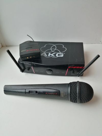 Лот: 14071559. Фото: 1. Радиосистема AKG SR 40 D PRO... Студийные микрофоны, радиомикрофоны и радиосистемы