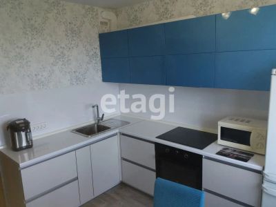 Лот: 25288836. Фото: 1. 3-комн. квартира , Красноярск... Квартиры, студии