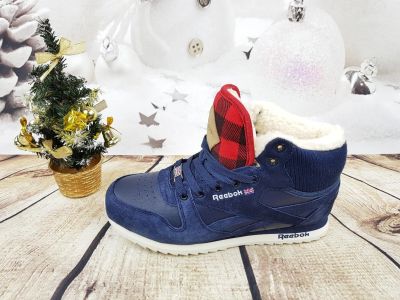 Лот: 10817447. Фото: 1. Кроссовки женские Reebok Classic... Кеды, кроссовки, слипоны