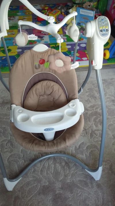 Лот: 10015716. Фото: 1. электронная качеля GRACO. Ходунки, прыгунки, качели