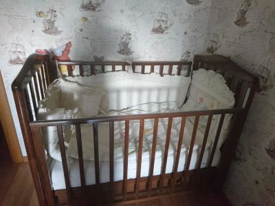 Лот: 9855361. Фото: 1. детская кроватка. Детские кровати и кроватки