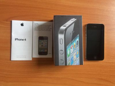 Лот: 10455081. Фото: 1. iphone 4 8gb. Смартфоны