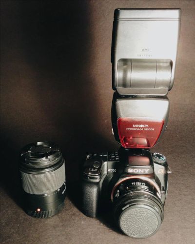 Лот: 6415349. Фото: 1. Sony a350 + Профессиональный набор... Цифровые зеркальные