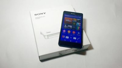 Лот: 6880270. Фото: 1. Sony Z3 compact. Смартфоны