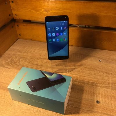 Лот: 17753470. Фото: 1. Смартфон Asus ZenFone 4 max 16Gb. Смартфоны
