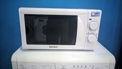 Лот: 25028770. Фото: 1. Микроволновая печь Shivaki SMW2020MW... Микроволновки, мини-печи